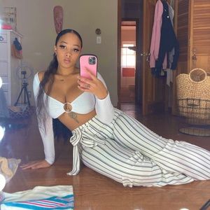 Sexy ring white crop top